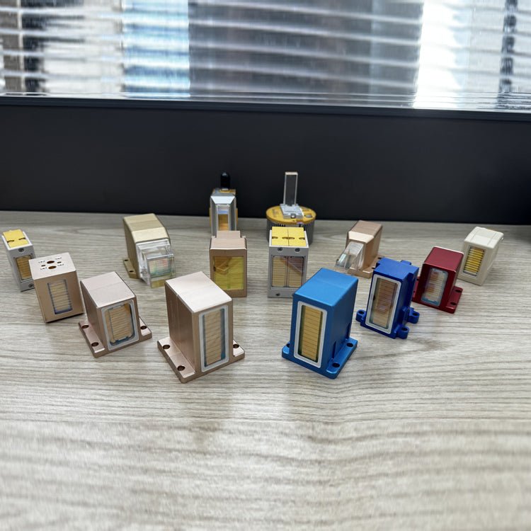 Custom Power Wavelength Laser 5 - 15 Bar Macro Channel Diode Laser Stack Easy - to - Operate Used Hair Removal Handle Replacement