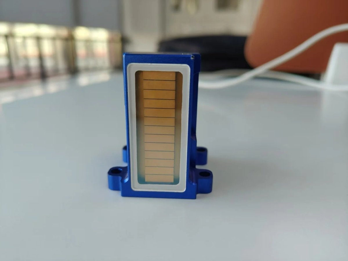 Macro Channel Diode Laser Custom 808nm 755nm 1064nm 800W 8bars Hair Removal Handle ODM OEM New High - Accuracy