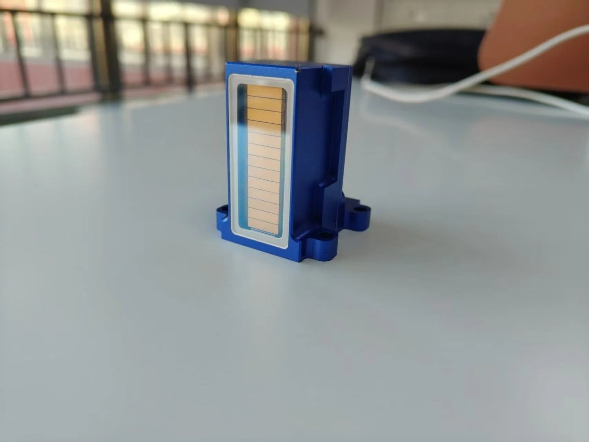 Macro Channel Diode Laser Custom 808nm 755nm 1064nm 800W 8bars Hair Removal Handle ODM OEM New High - Accuracy